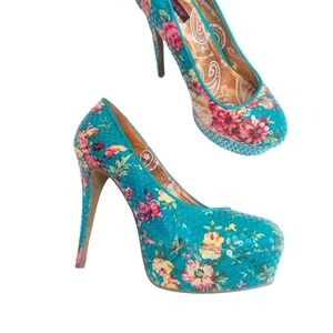 💖 Dollhouse Lornah Floral Sequined Platform Heels Size 10